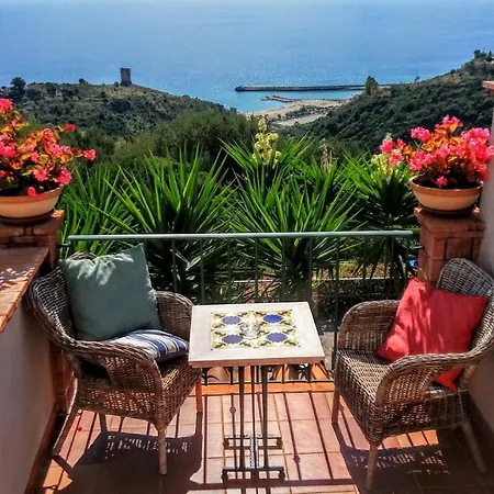 Couette-café Le Anthos 2*