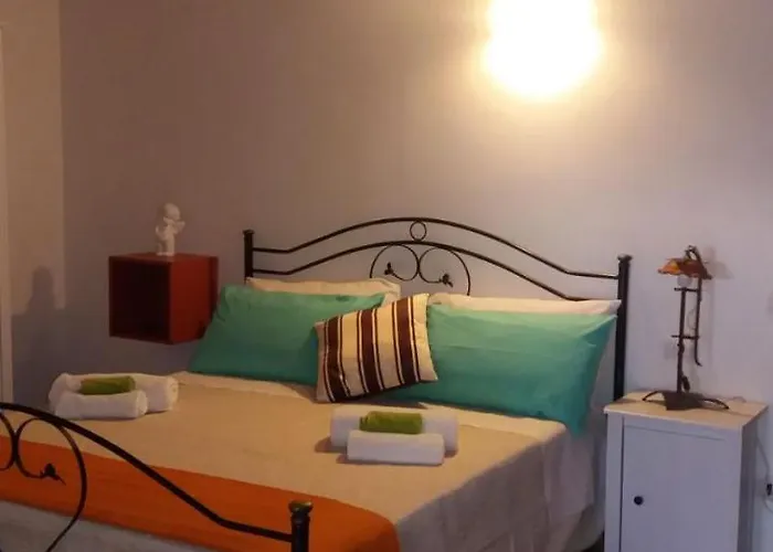 Le Anthos מרינה די קמרוטה